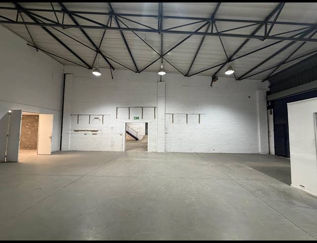 375M² WAREHOUSE TO LET IN BARBEQUE DOWNS